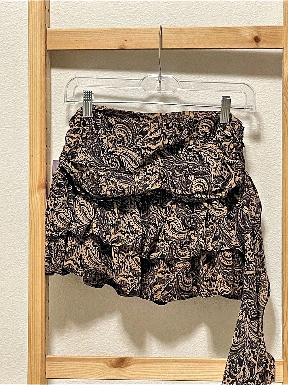 Amber Sky Paisley Ruffle Mini Skort Brown & Black Detail Size Medium NWT